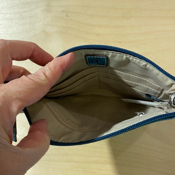 Live, Love, Loft Wallet (EZ) - Picture 9 of 10